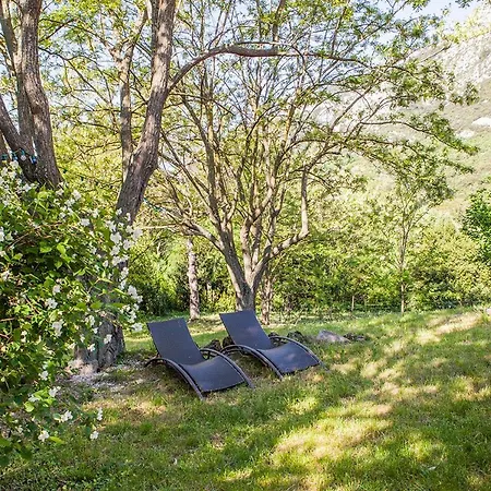 De La Vallee Bed & Breakfast Saint-Jean-de-Buèges