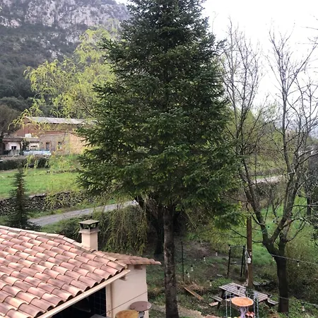 De La Vallee Saint-Jean-de-Bueges